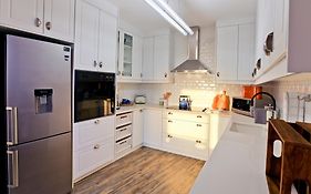 Beachfront Apartment @ Morleenpark Unit 11