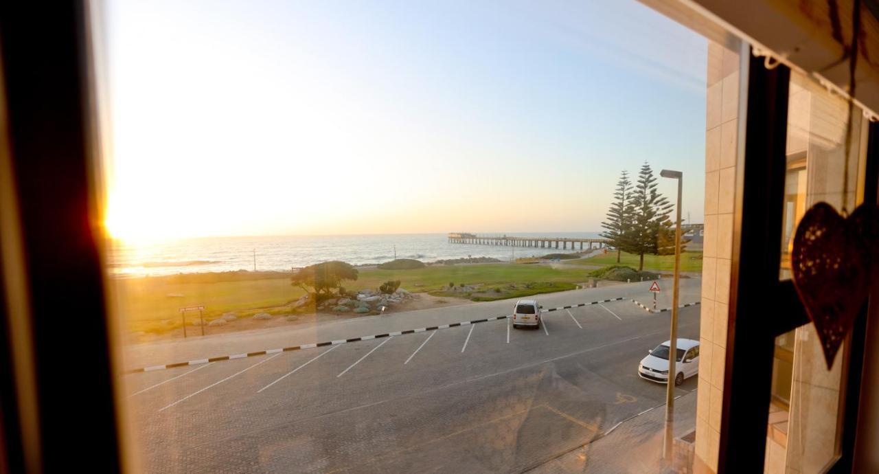 Beachfront Apartment @ Morleenpark Unit 11 Swakopmund Extérieur photo